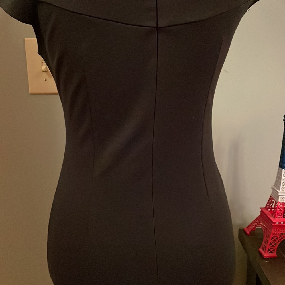 Nice-forever black form fitting dress, size medium. - Picture 10 of 16